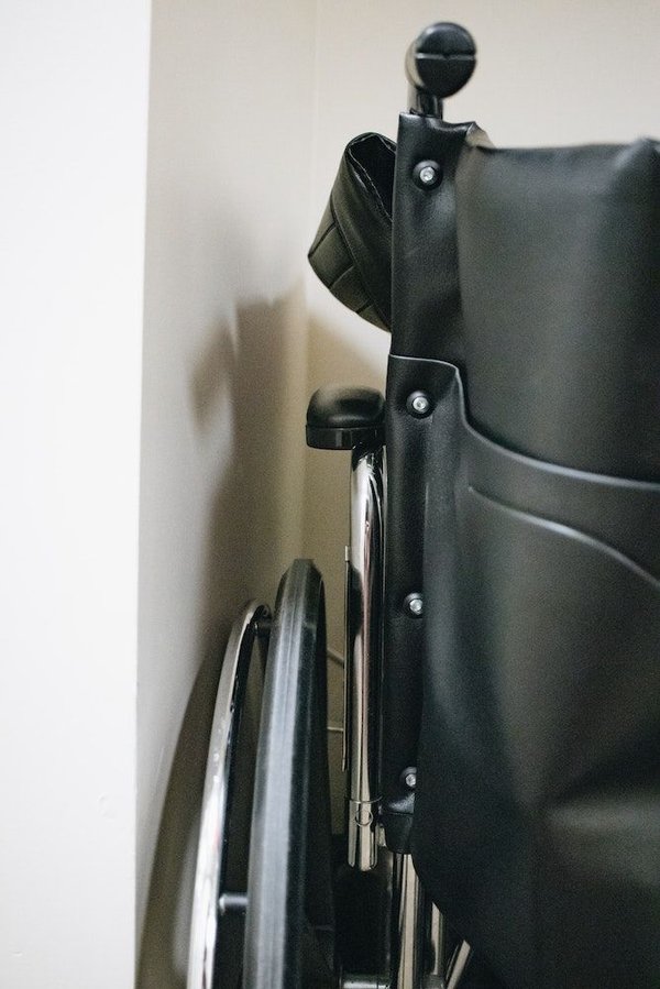 Can sustainable transportation options reduce traffic-related stress and mental health issues?